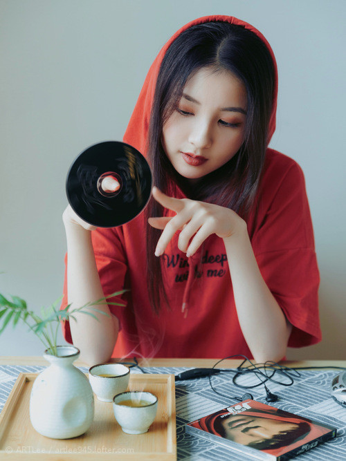 爱游戏全站-球场战术：不同教练的战术理念深度解读，篮球战术教练