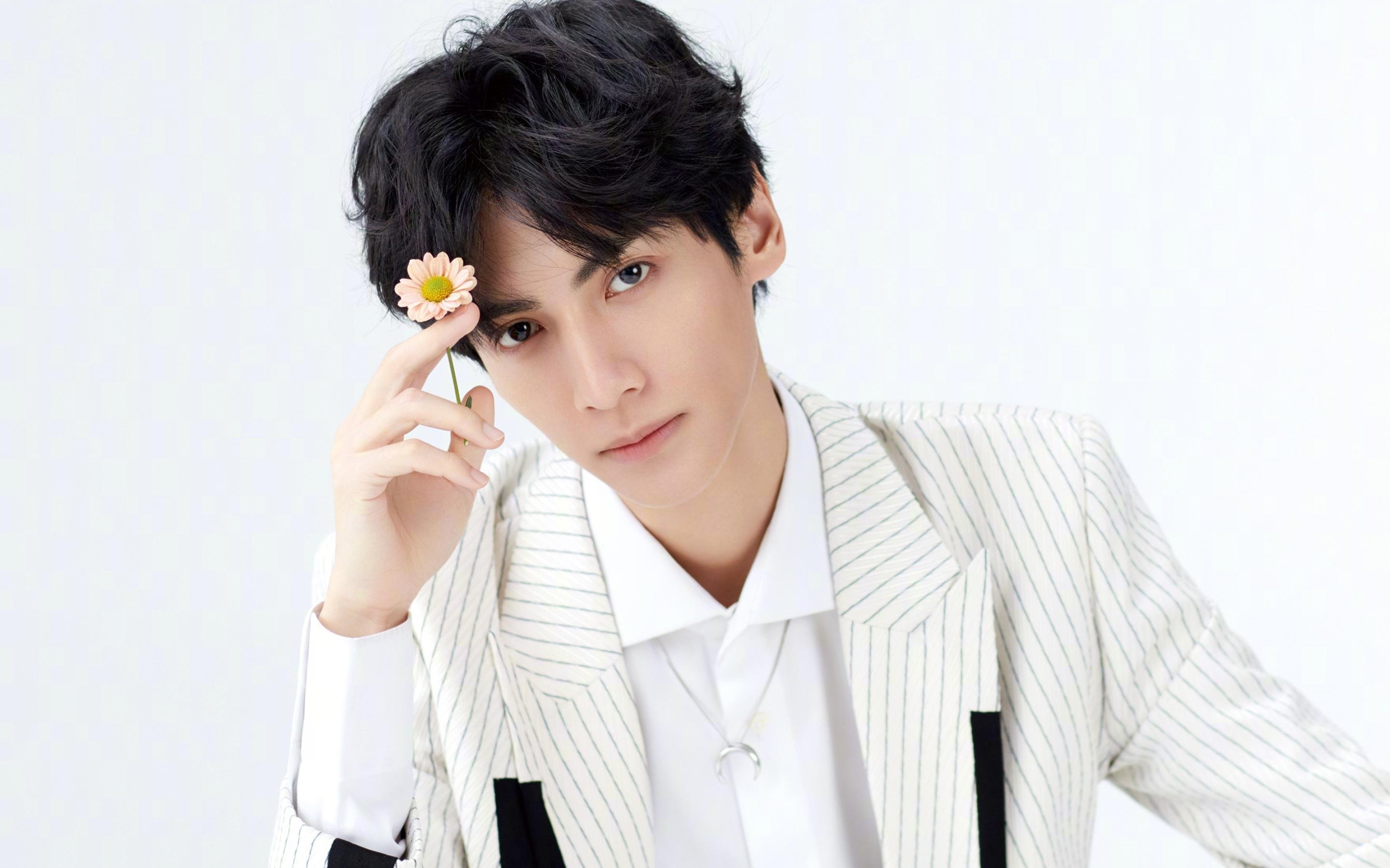 爱游戏平台体验-希洪竞技队追赶领头羊，争夺冠军，希洪竞技吧