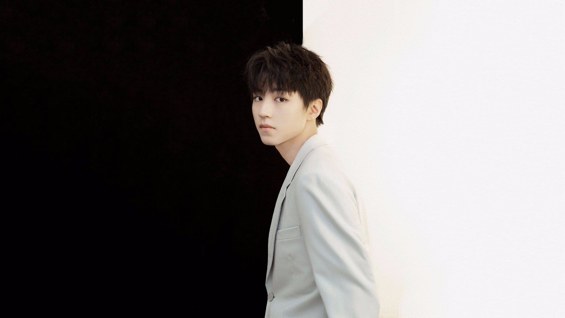 西甲赛季中期球员疲劳管理及恢复技术创新实践,职业球员西甲球队